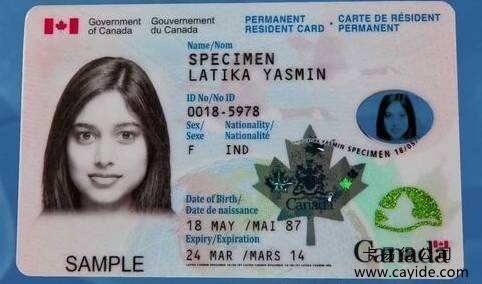 <b>【加拿大枫叶卡】移民加拿大你需要一张枫叶卡</b>
